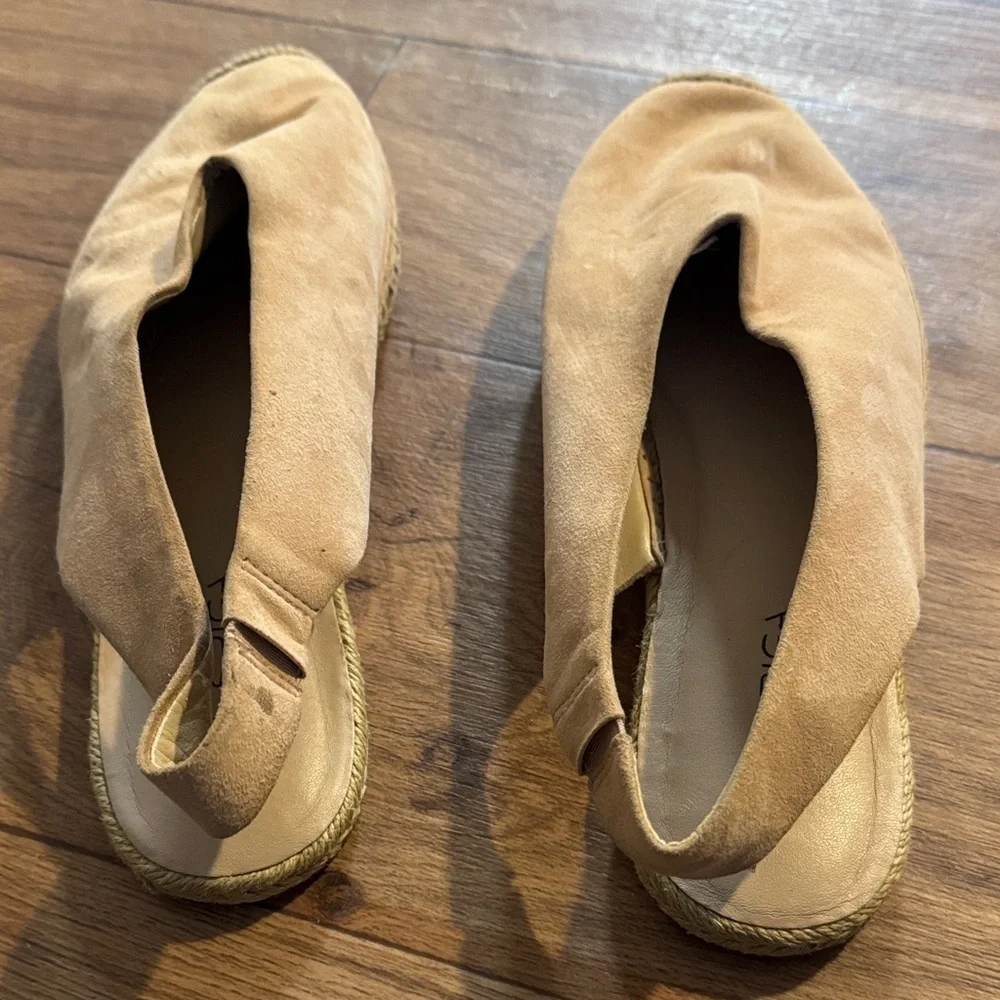 Via Spiga elegant beige